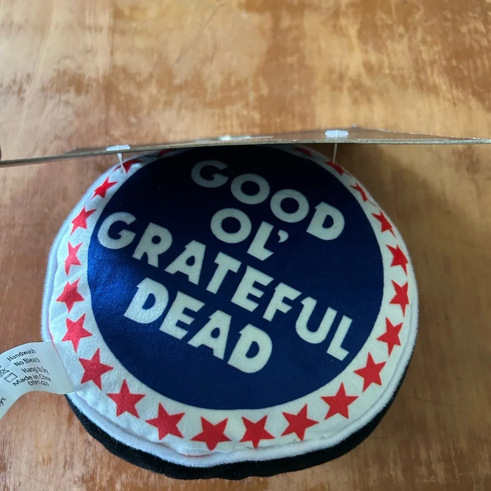 NWT Grateful Dead Steal Your Face Plush Squeaker Dog Toy